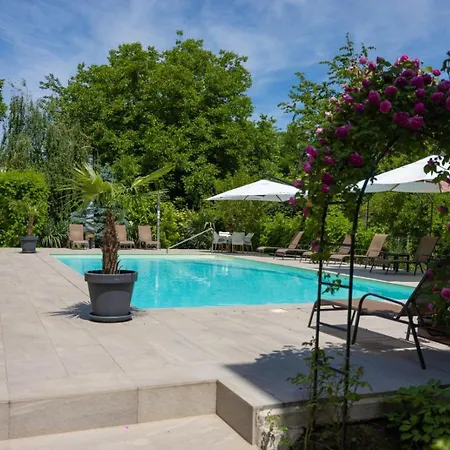 Hotell Perla Corp B 3*