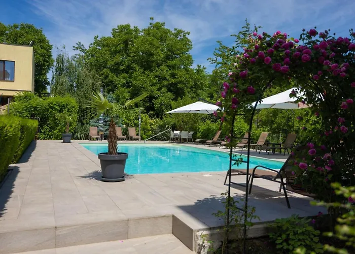 Hotell Perla Corp B 3*